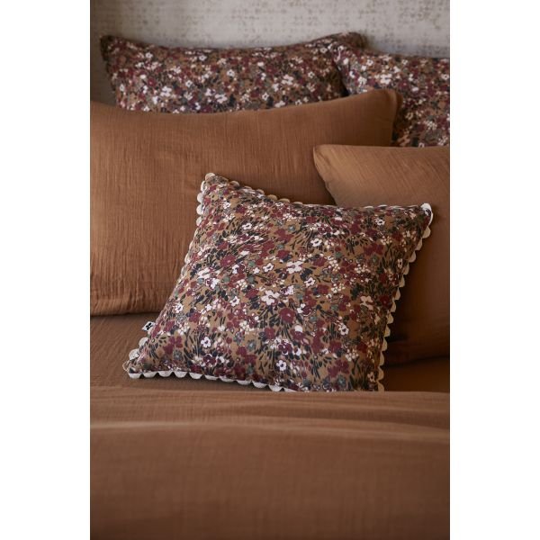 Coussin déhoussable avec croquet 40x40 cm Gaze de coton imprimée CAPUCINE Camel